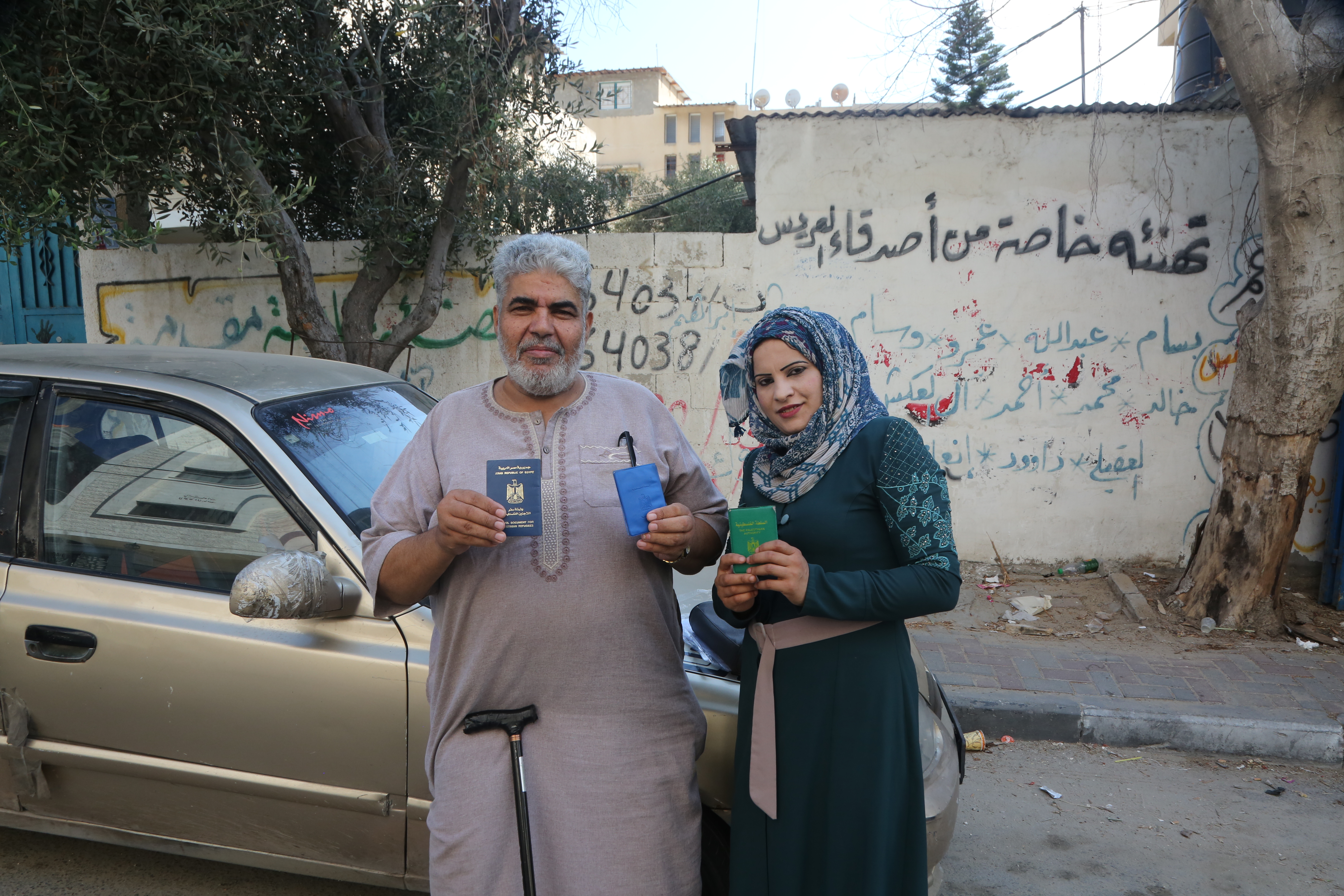 مواطنان من غزة يحصلان على لم الشمل 